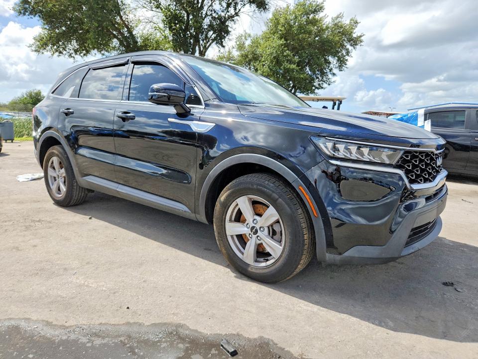 Снимка 4 от търг – 2022 KIA SORENTO с VIN 5XYRG4LC5NG111824