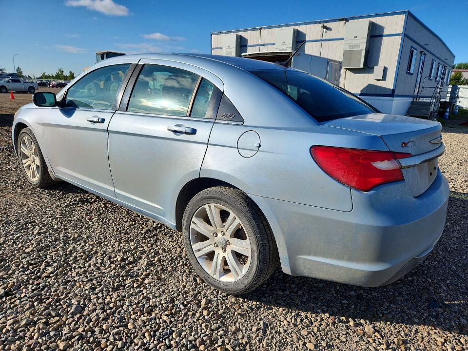 Photo 2 from auction – 2012 CHRYSLER 200 with VIN 1C3CCBAB3CN318433