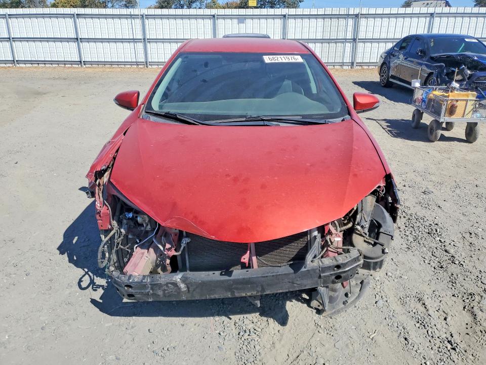 Снимка 5 от търг – 2016 TOYOTA COROLLA с VIN 5YFBURHE5GP464743