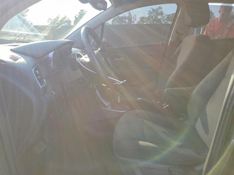 Photo 7 from auction – 2018 CHEVROLET TRAX with VIN 3GNCJKSB8JL334311