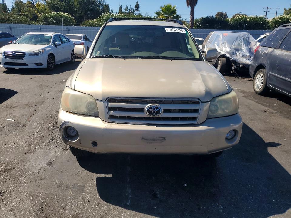 Снимка 5 от търг – 2005 TOYOTA HIGHLANDER с VIN JTEEP21A850087184