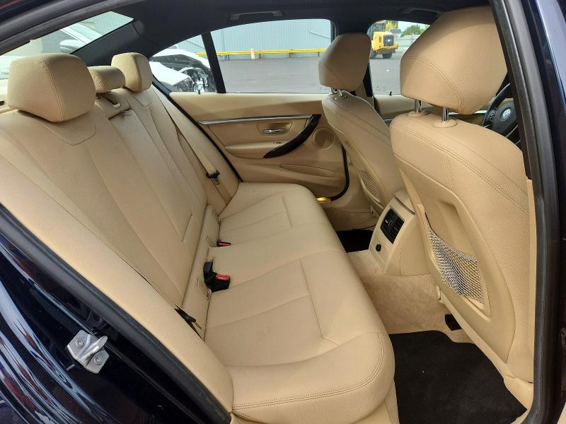 Photo 10 from auction – 2016 BMW 328 with VIN WBA8E9G55GNT85379