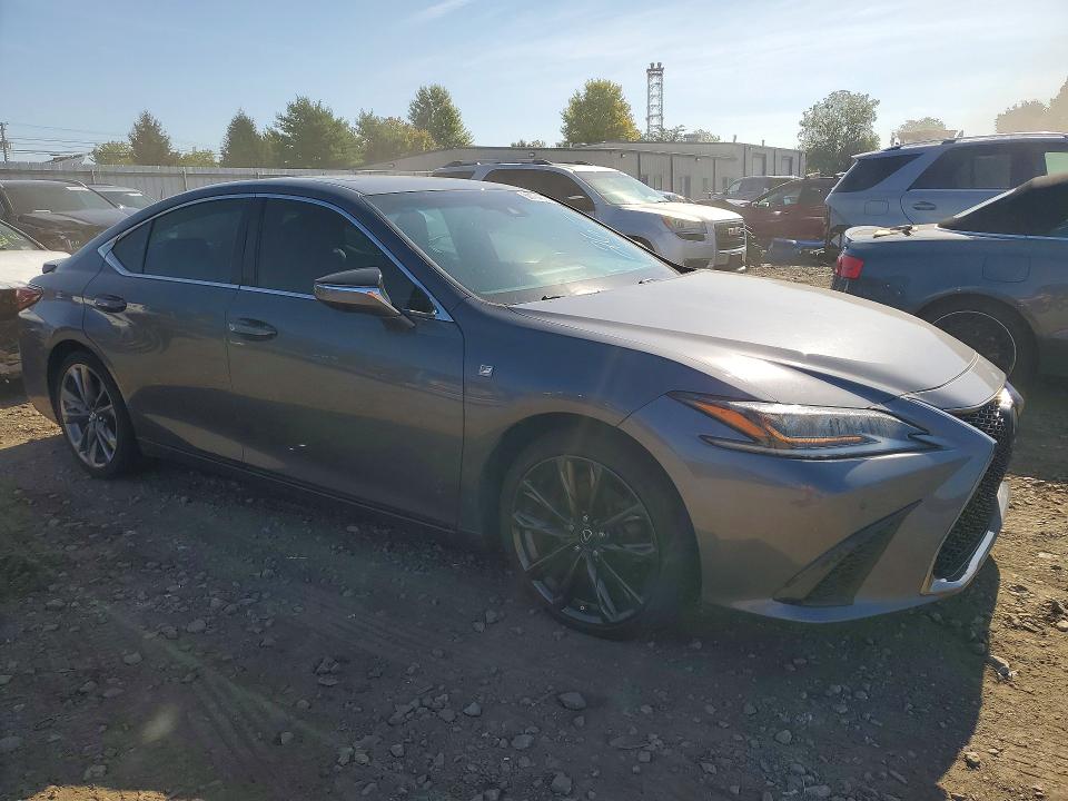 Фото 4 с аукциона – 2019 LEXUS ES с VIN 58ABZ1B13KU051129