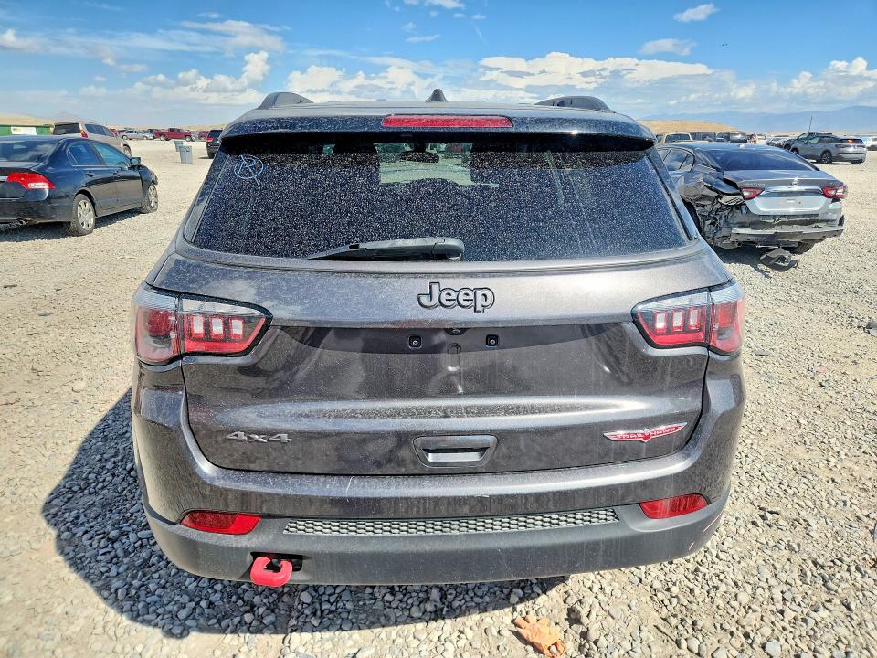 Foto 6 de la subasta – 2020 JEEP COMPASS con VIN 3C4NJDDB1LT196298