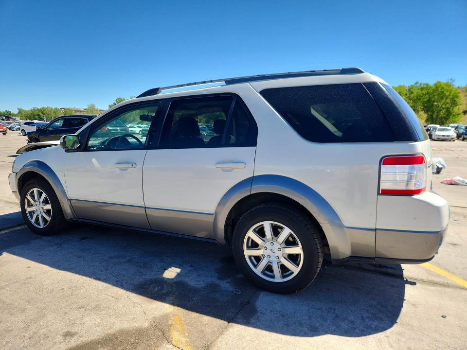 Photo 2 from auction – 2009 FORD TAURUS X with VIN 1FMDK02W19GA01445