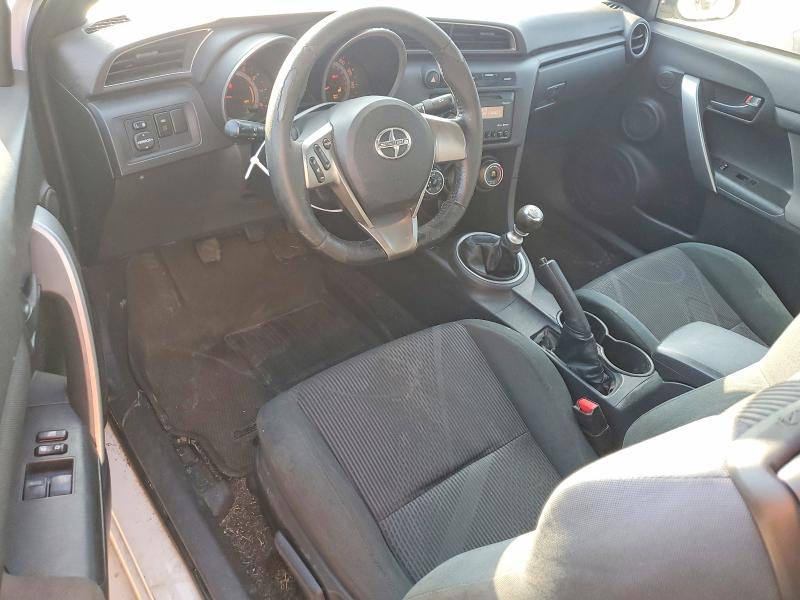 Снимка 8 от търг – 2013 SCION TC с VIN JTKJF5C76D3063769
