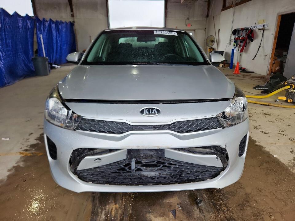 Zdjęcie 5 z aukcji – 2018 KIA RIO z VIN 3KPA24AB0JE068247