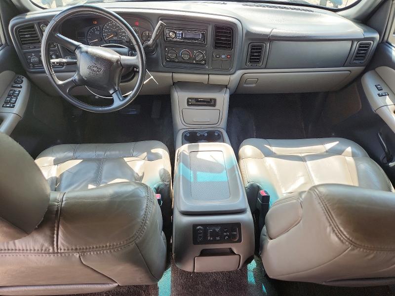 Photo 8 from auction – 2002 CHEVROLET SUBURBAN with VIN 3GNFK16Z02G353800