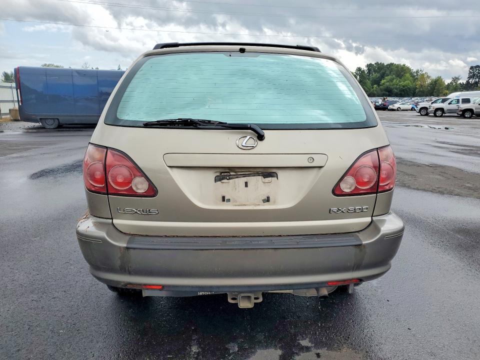 Photo 6 from auction – 1998 LEXUS RX 300 with VIN JT6HF10U9X0049435