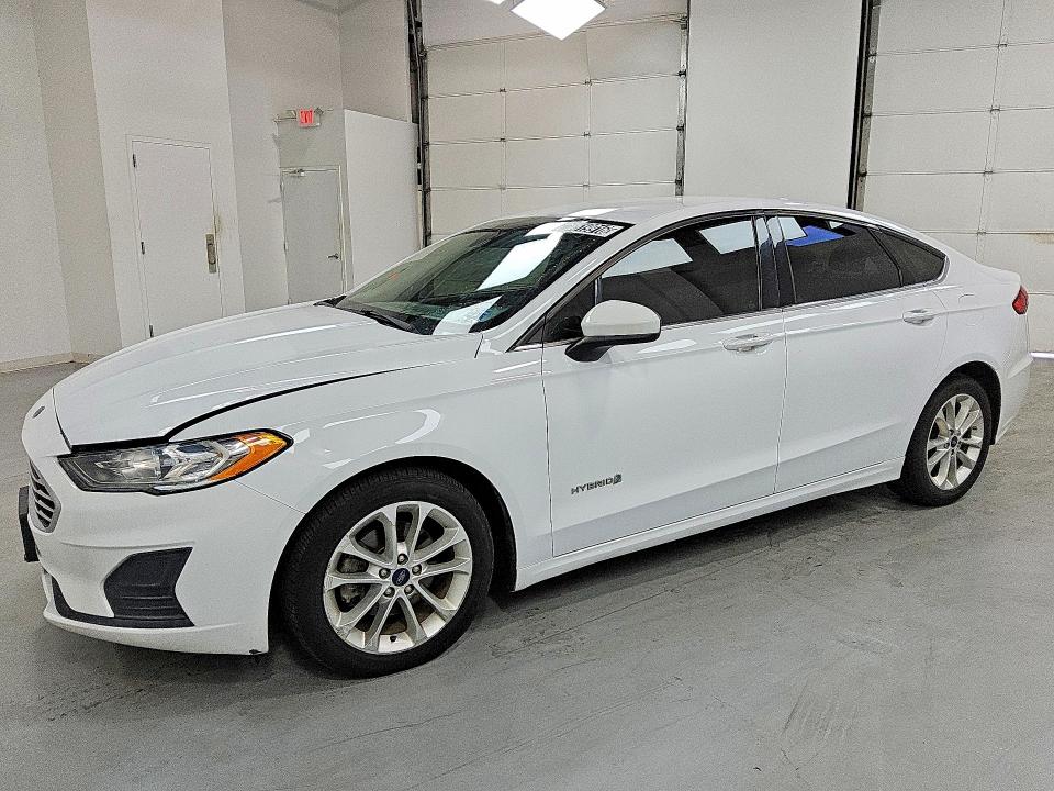 FORD FUSION 2019 with VIN 3FA6P0LU5KR225186 - Photo from auction