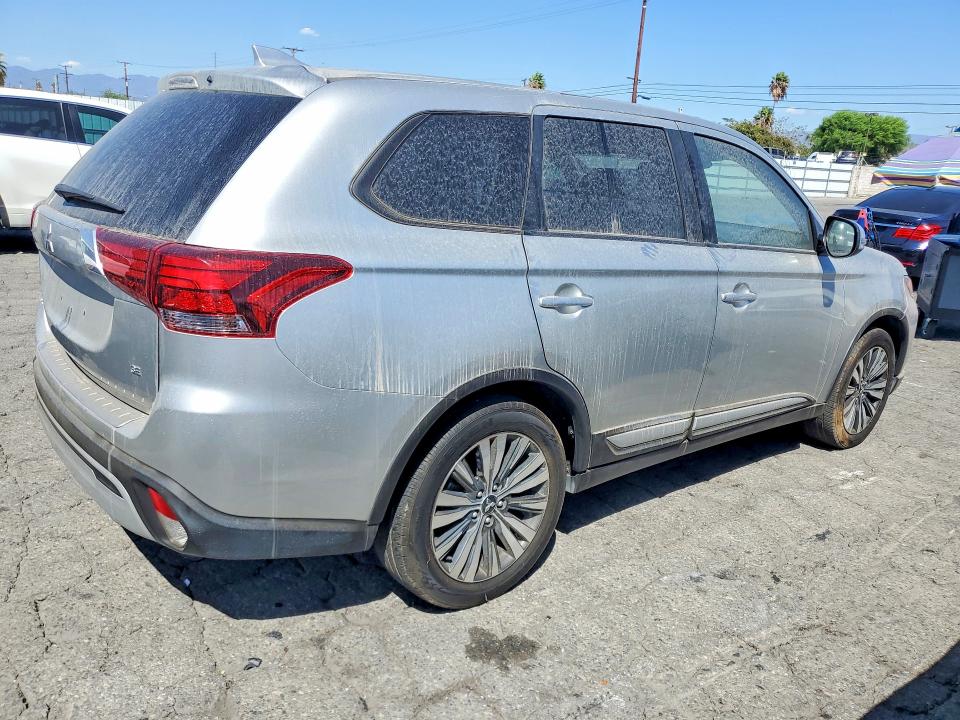 Zdjęcie 3 z aukcji – 2020 MITSUBISHI OUTLANDER z VIN JA4AD3A33LZ004119