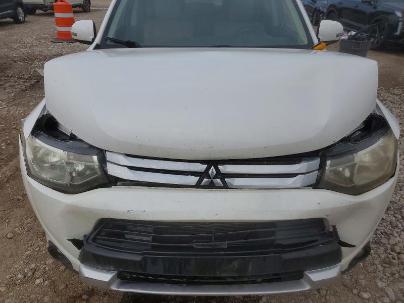 Снимка 12 от търг – 2015 MITSUBISHI OUTLANDER с VIN JA4AD3A34FZ005347