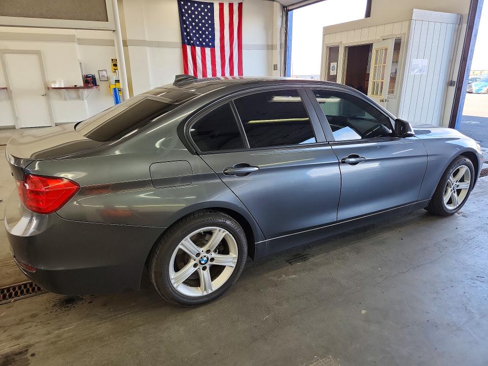 Zdjęcie 3 z aukcji – 2015 BMW 320 z VIN WBA3C3C57FK201384