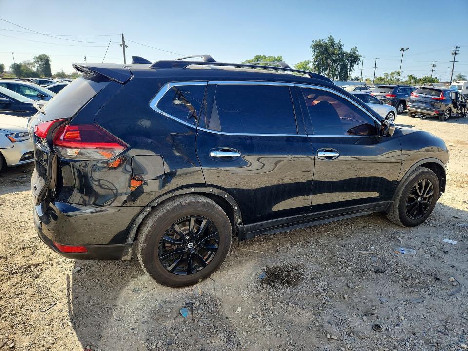Photo 3 from auction – 2018 NISSAN ROGUE with VIN 5N1AT2MT6JC787074