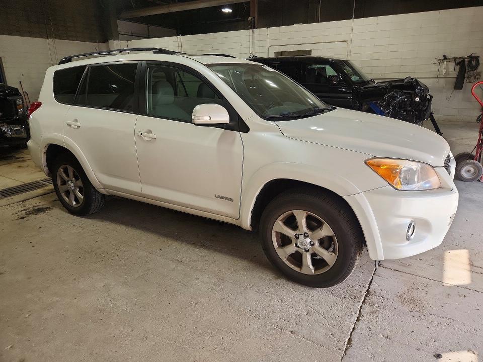 Photo 4 from auction – 2009 TOYOTA RAV4 with VIN 2T3BF31V29W020441