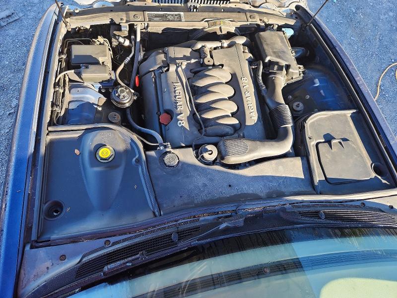 Photo 11 from auction – 1998 JAGUAR XJ8 with VIN SAJHX1240WC813934