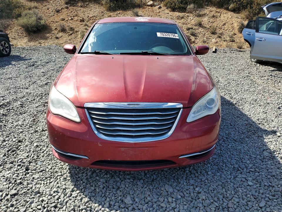 Zdjęcie 5 z aukcji – 2014 CHRYSLER 200 z VIN 1C3CCBAB0EN210709