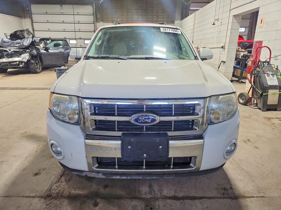 Photo 5 from auction – 2011 FORD ESCAPE with VIN 1FMCU9EGXBKA18620