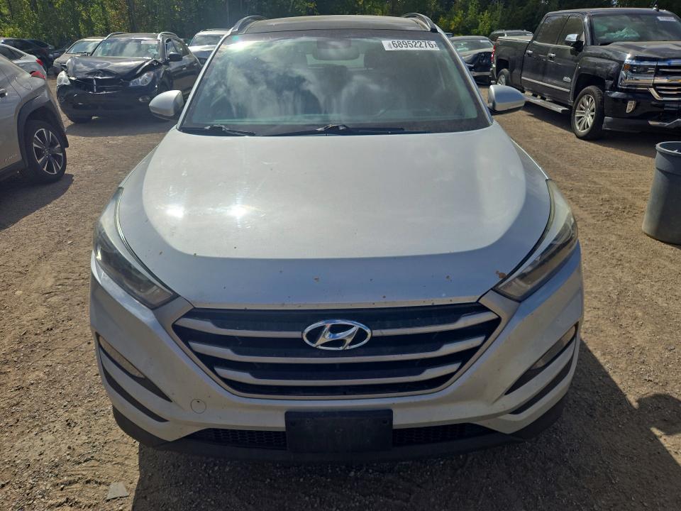 Photo 5 from auction – 2017 HYUNDAI TUCSON with VIN KM8J3CA41HU552394