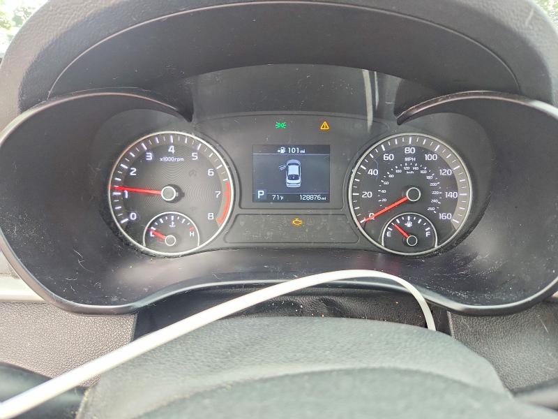 Photo 9 from auction – 2019 KIA OPTIMA with VIN 5XXGT4L35KG332312
