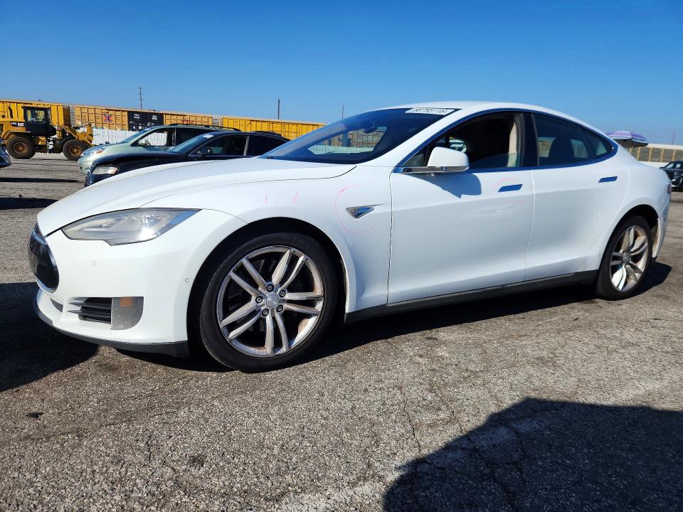 2015 TESLA MODEL S - Търг №68755116