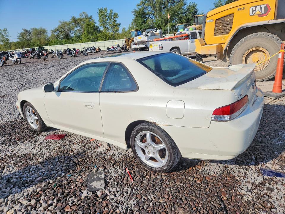 Photo 2 from auction – 1998 HONDA PRELUDE with VIN JHMBB6156WC014412