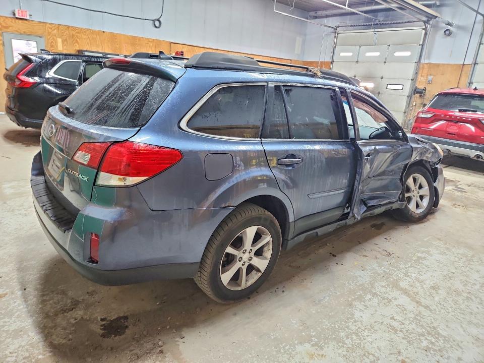 Фото 3 с аукциона – 2013 SUBARU OUTBACK с VIN 4S4BRCKC4D3250624