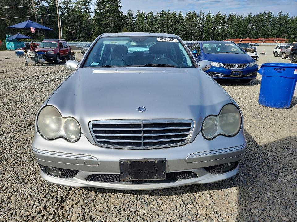 Photo 5 from auction – 2005 MERCEDES-BENZ C with VIN WDBRF64J75F595248
