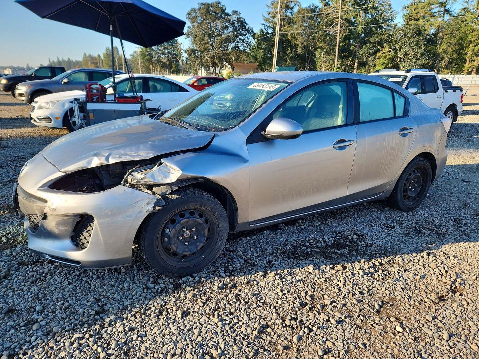 MAZDA 3 2013 مع رقم تعريف المركبة JM1BL1UP0D1753590 - صورة من المزاد