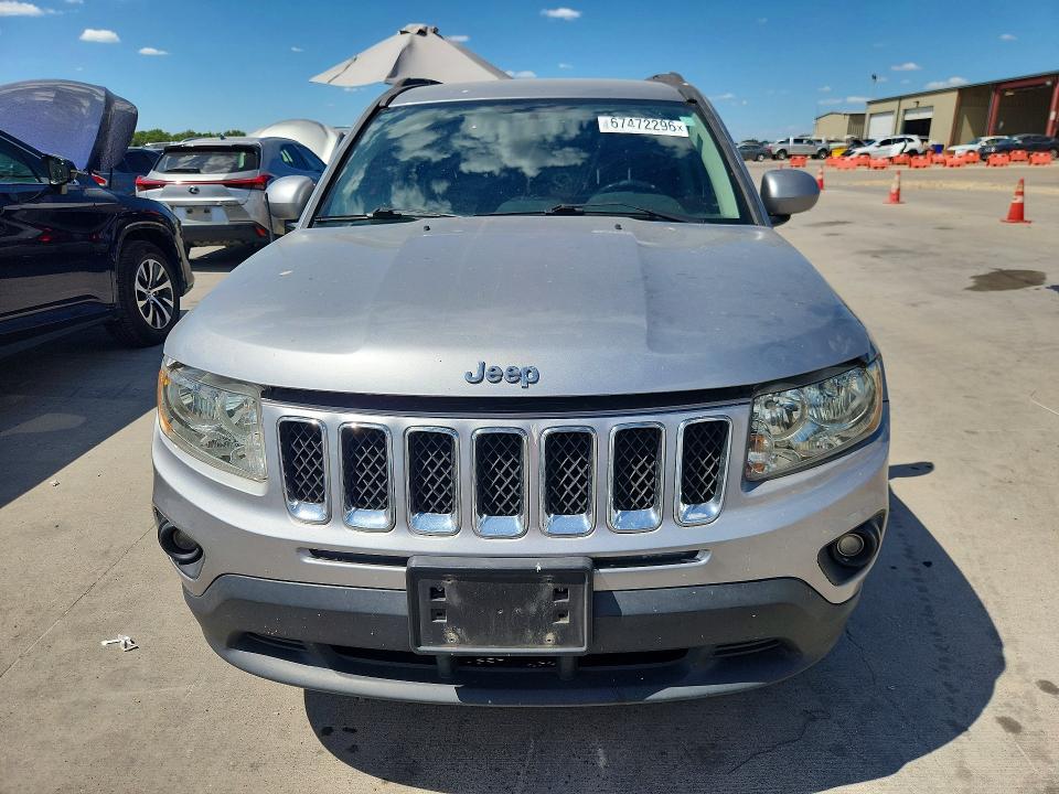 صورة رقم 5 من المزاد - 2017 JEEP COMPASS مع VIN 1C4NJCEB8HD162932