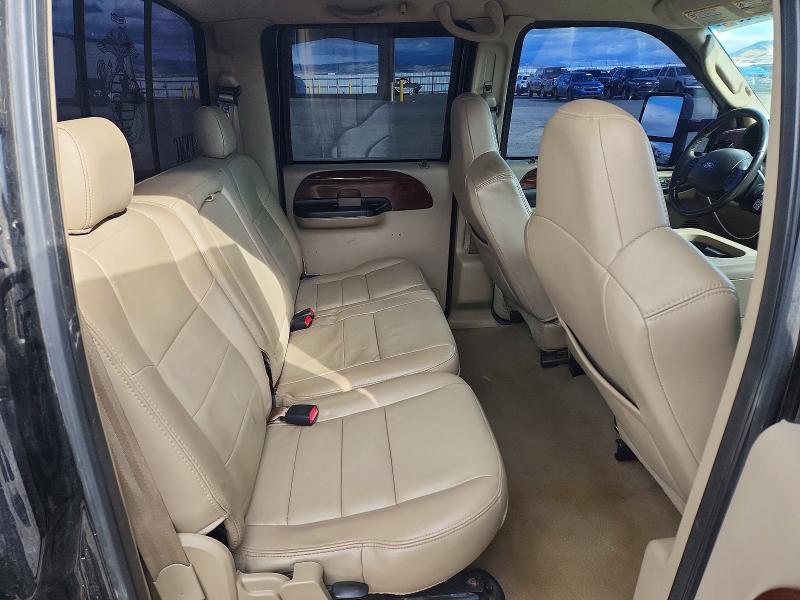 Photo 10 from auction – 2005 FORD F350 with VIN 1FTWW33P35ED33497