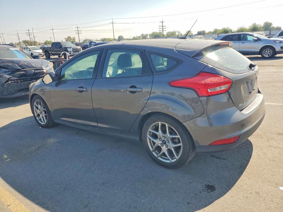Photo 2 from auction – 2015 FORD FOCUS with VIN 1FADP3K27FL300161