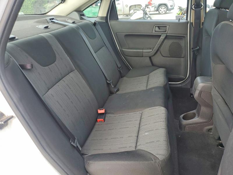 Photo 10 from auction – 2008 FORD FOCUS with VIN 1FAHP35N28W108431