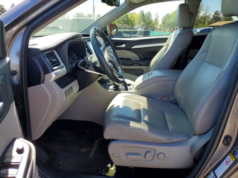 Photo 5 from auction – 2016 TOYOTA HIGHLANDER with VIN 5TDJKRFH9GS312681