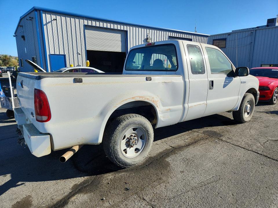 Photo 3 from auction – 2005 FORD F250 with VIN 1FTNX20515EC29287