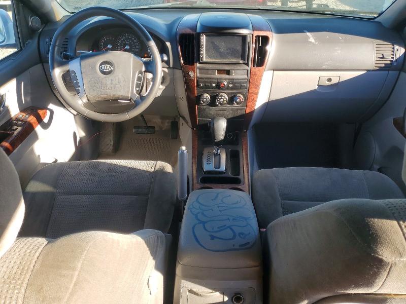Photo 8 from auction – 2004 KIA SORENTO with VIN KNDJD733345330652