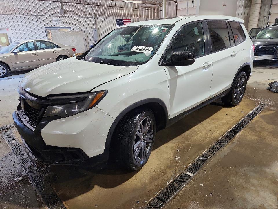 HONDA PASSPORT 2021 с VIN 5FNYF8H55MB006786 - Снимка от търг