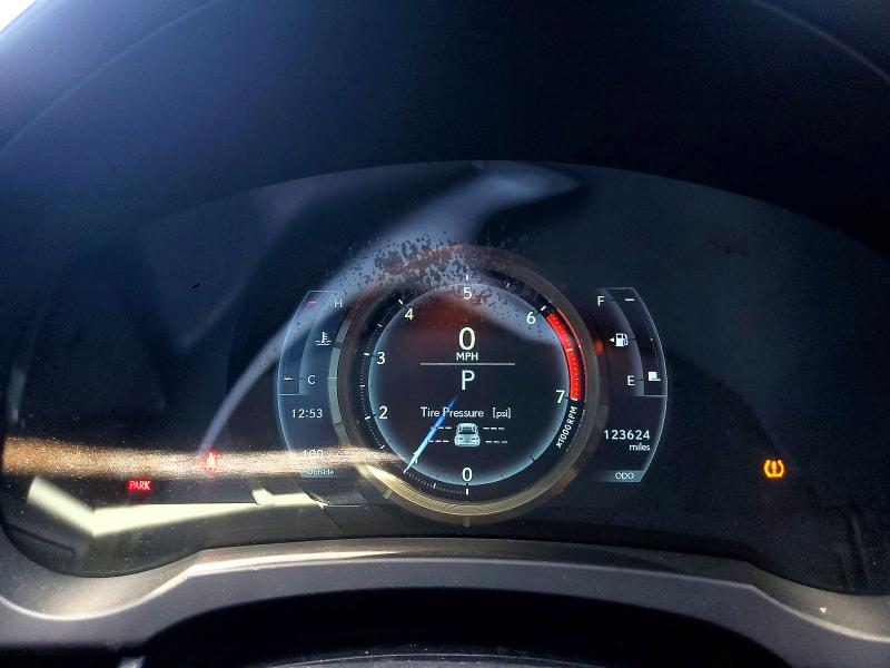 Photo 9 from auction – 2017 LEXUS IS with VIN JTHBA1D24H5059508