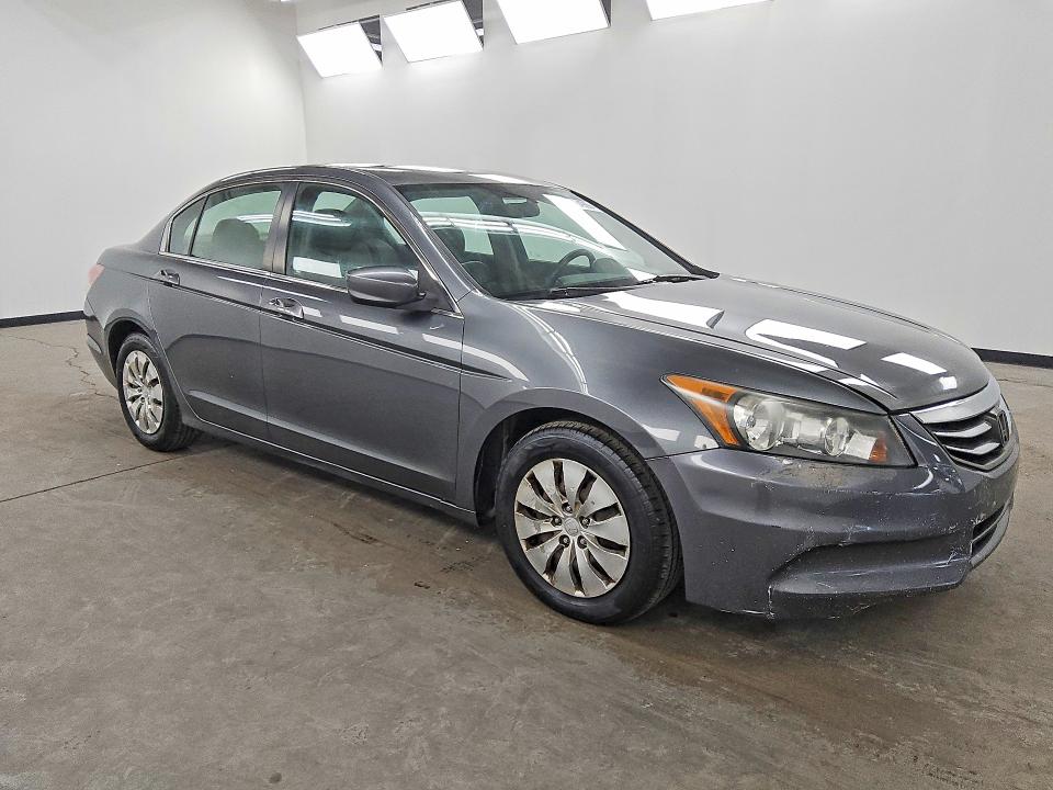 Photo 4 from auction – 2012 HONDA ACCORD with VIN 1HGCP2F32CA235411