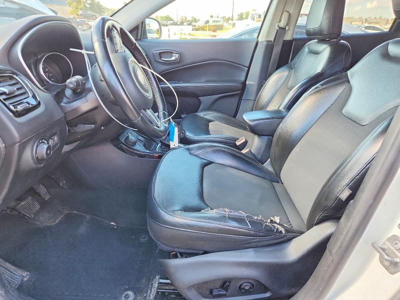 Photo 7 from auction – 2018 JEEP COMPASS with VIN 3C4NJDBB8JT453490