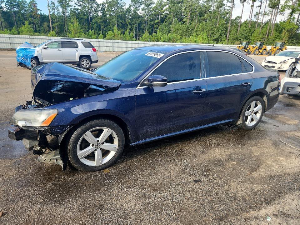 VOLKSWAGEN PASSAT 2013 с VIN 1VWBH7A31DC004353 - Снимка от търг
