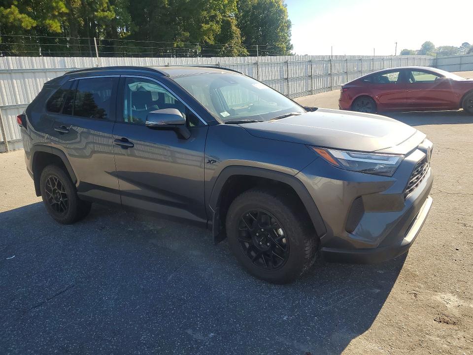Снимка 4 от търг – 2025 TOYOTA RAV4 с VIN 2T3W1RFV5SC312720