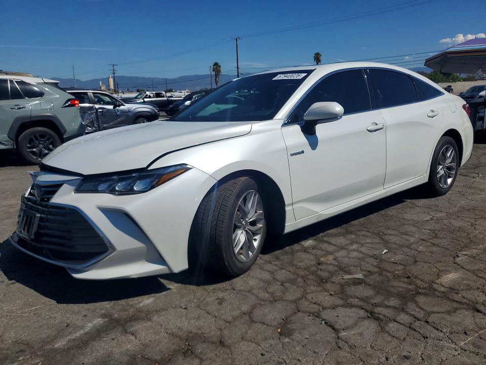 2020 TOYOTA AVALON - Търг №67940026