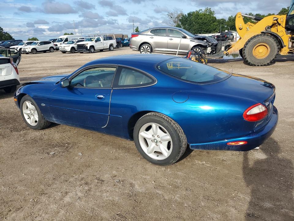 Photo 2 from auction – 1997 JAGUAR XK8 with VIN SAJGX5743VC003434