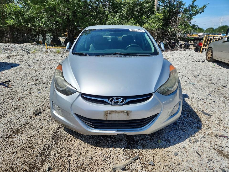 Photo 5 from auction – 2013 HYUNDAI ELANTRA with VIN 5NPDH4AE4DH267601
