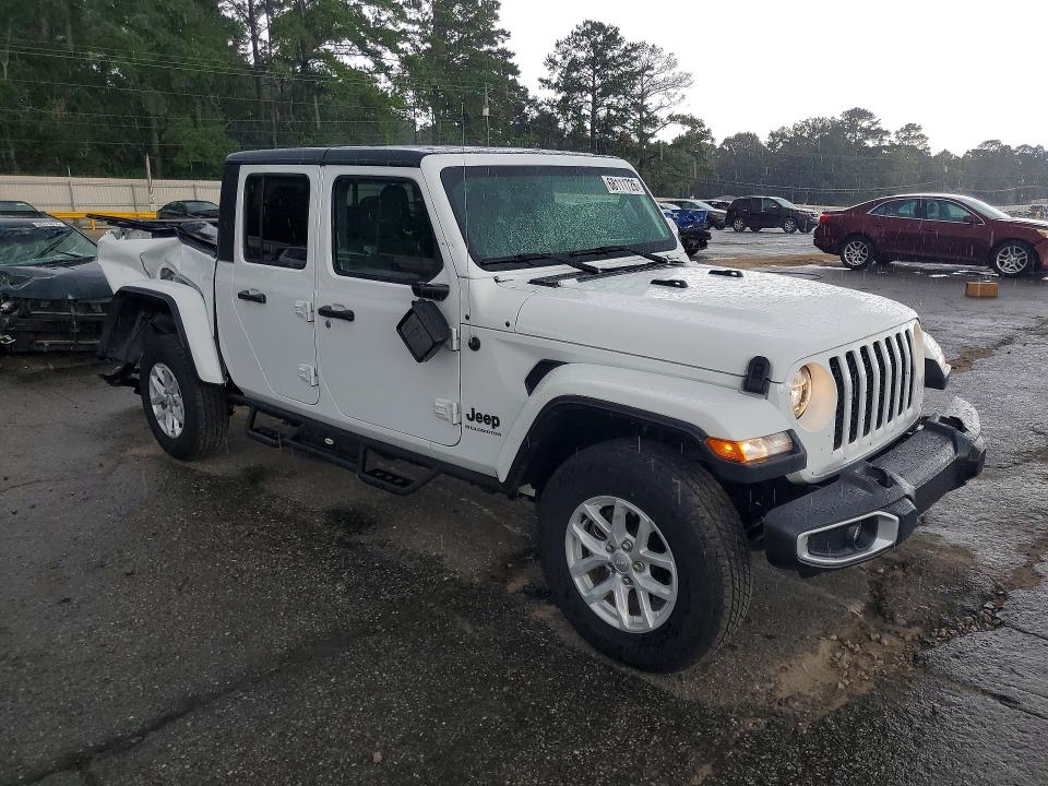 Фото 4 с аукциона – 2023 JEEP GLADIATOR с VIN 1C6JJTAG8PL573064