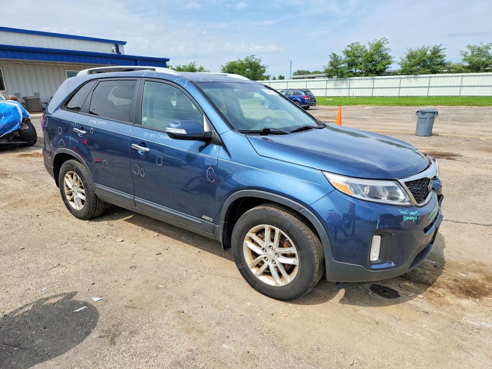 Photo 4 from auction – 2014 KIA SORENTO with VIN 5XYKTDA60EG518041