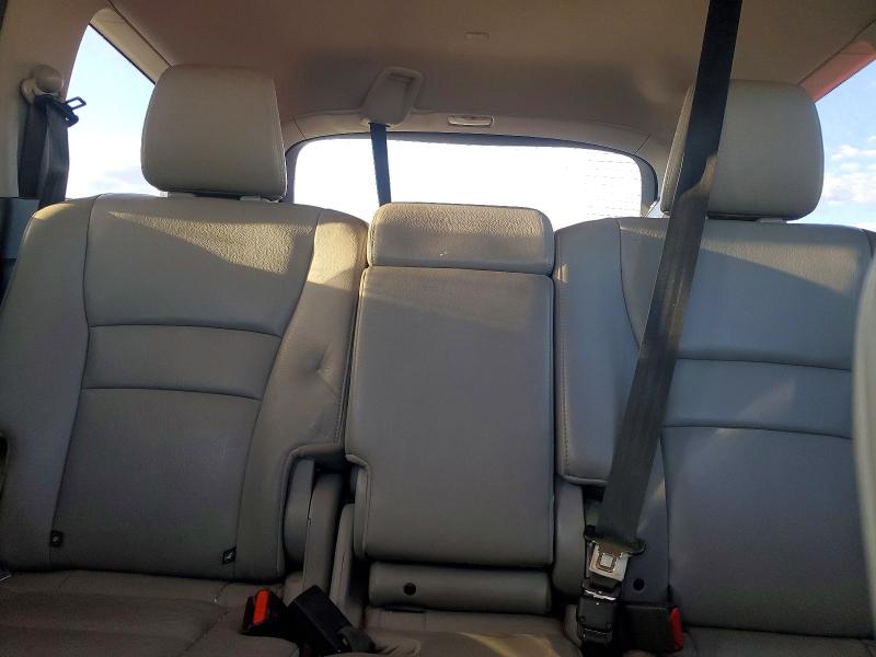 Photo 10 from auction – 2019 HONDA PILOT with VIN 5FNYF6H90KB017439