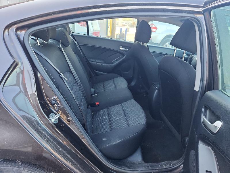 Zdjęcie 10 z aukcji – 2017 KIA FORTE z VIN 3KPFK4A76HE017718