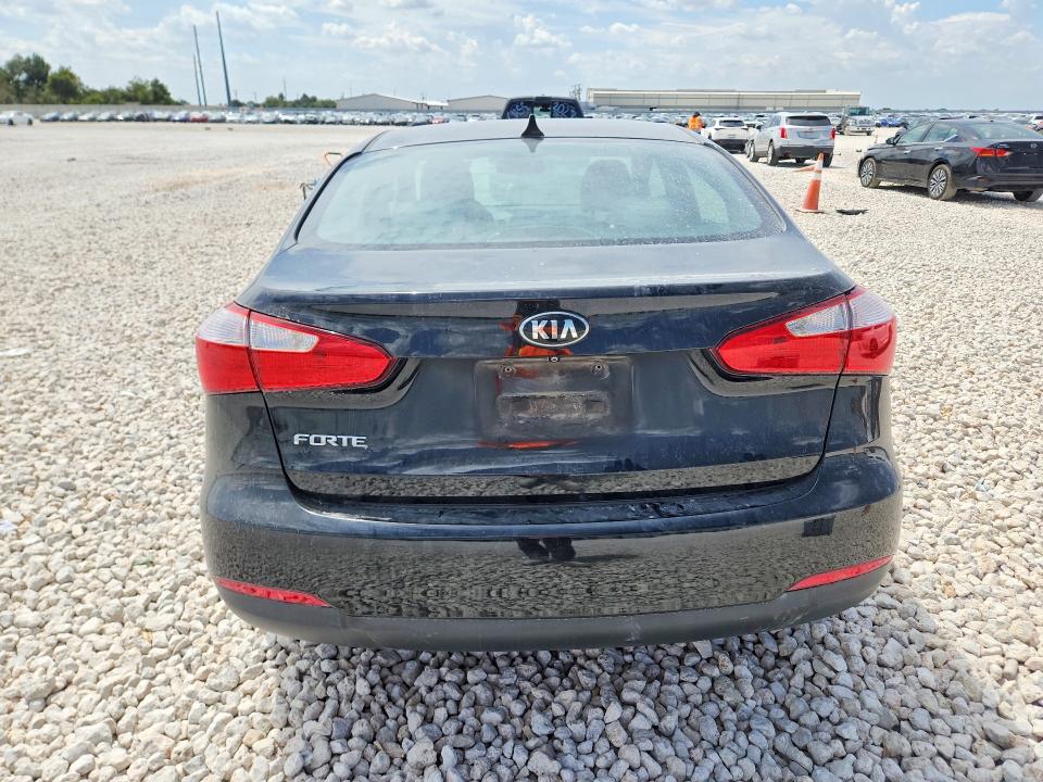 Снимка 6 от търг – 2016 KIA FORTE с VIN KNAFX4A61G5607809
